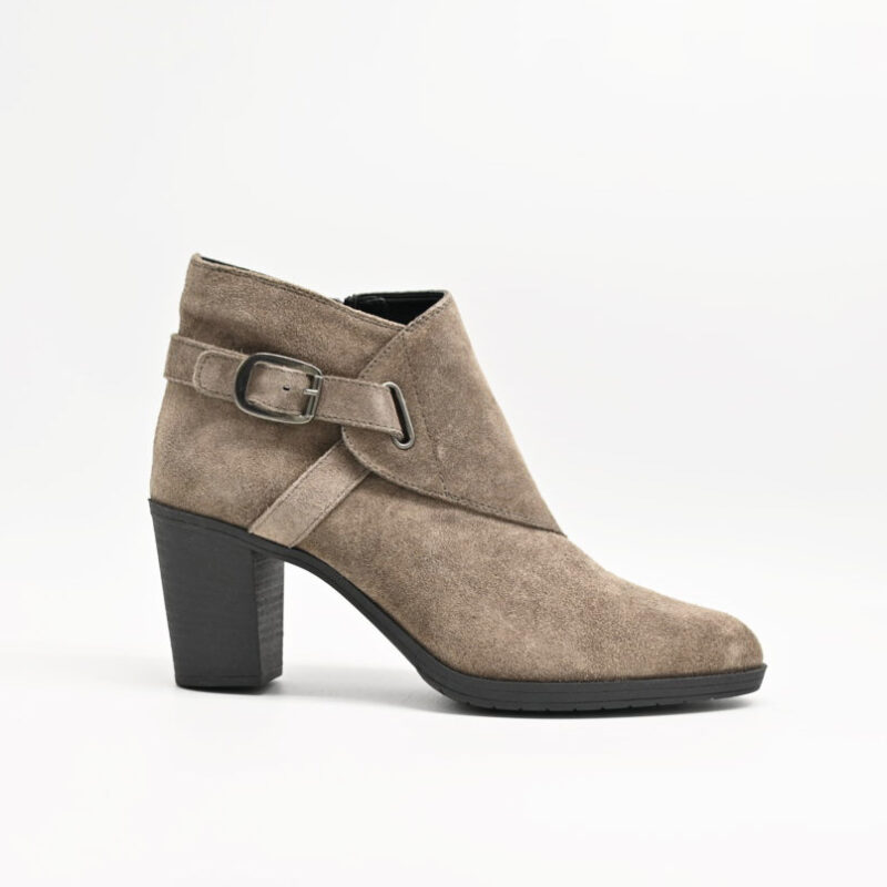 the flexx stivaletto saddle up suede