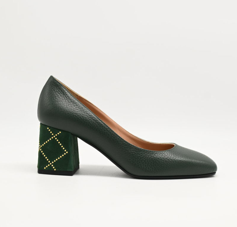 pollini decoltè pelle