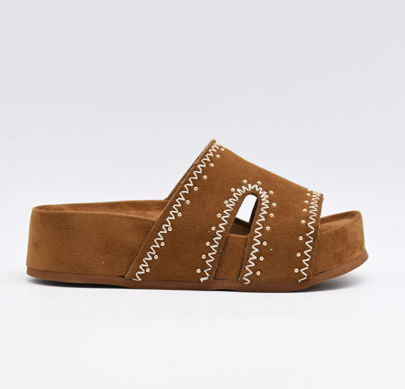 colors of california sandalo suede
