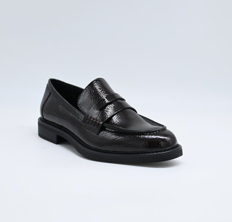 Alternative view of marco tozzi mocassino vernice vegan